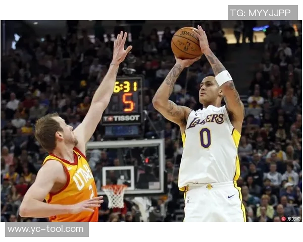 湖人对爵士精彩对决回放12月5日比赛全程回顾与分析